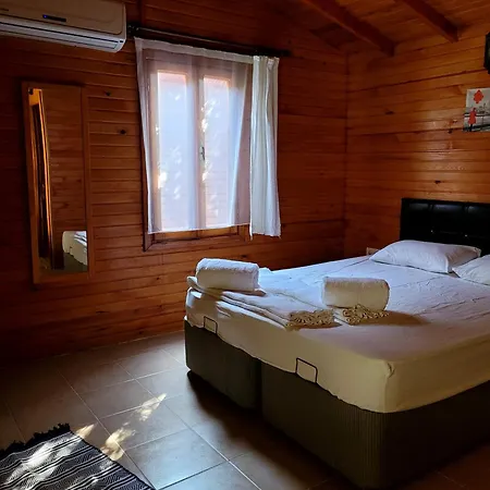 Bed & Breakfast Kuruyanos Agac Evleri *