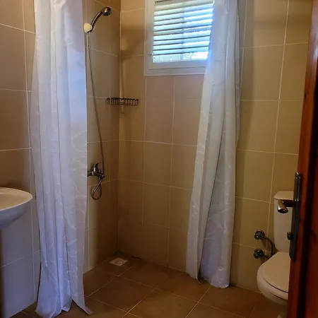 Bed & Breakfast Kuruyanos Agac Evleri *